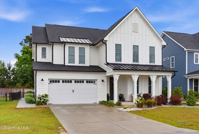 18 W Lightning Bug Lane, Hampstead, NC 28443