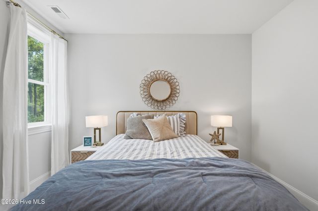 18 W Lightning Bug Lane, Hampstead, NC 28443