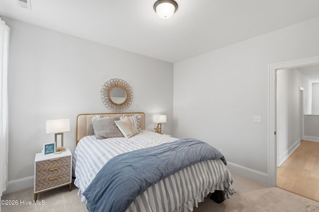 18 W Lightning Bug Lane, Hampstead, NC 28443