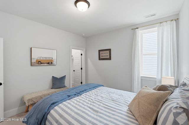 18 W Lightning Bug Lane, Hampstead, NC 28443