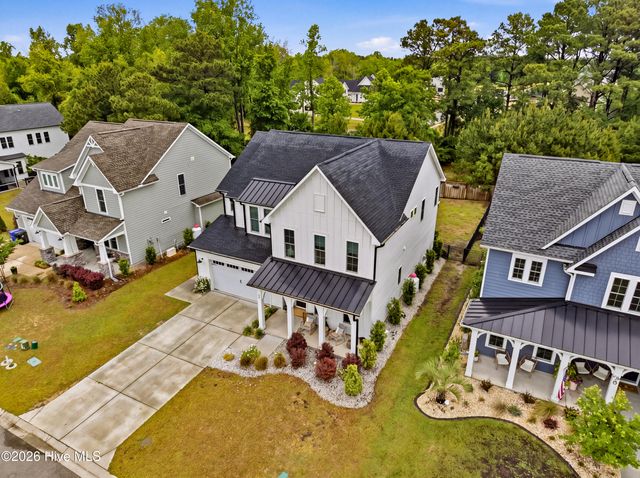 18 W Lightning Bug Lane, Hampstead, NC 28443