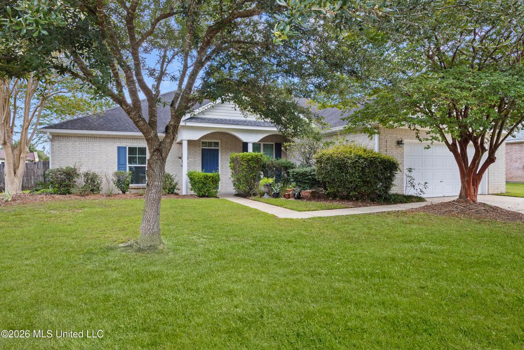 3104 Stonewood Drive, Ocean Springs, MS 39564