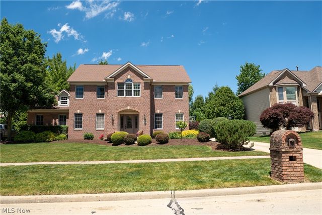 20324 Kylemore Drive, Strongsville, OH 44149