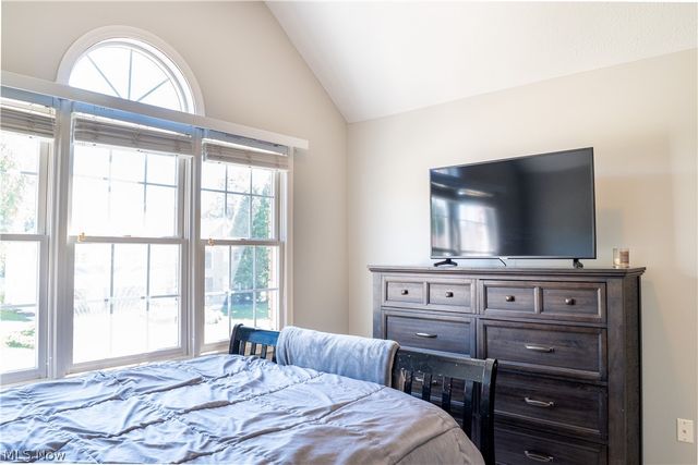 20324 Kylemore Drive, Strongsville, OH 44149