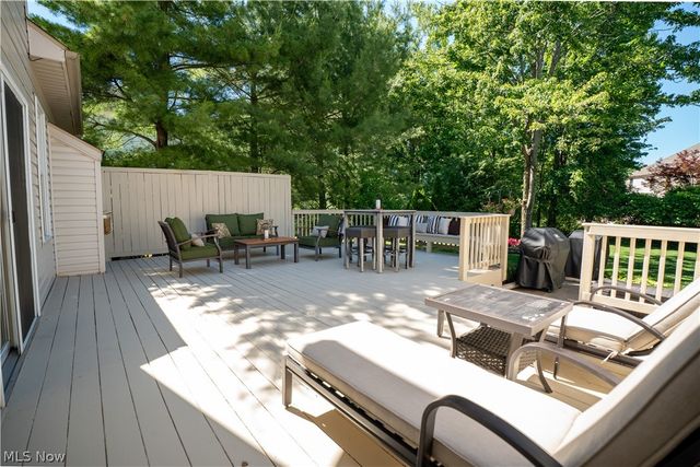 20324 Kylemore Drive, Strongsville, OH 44149