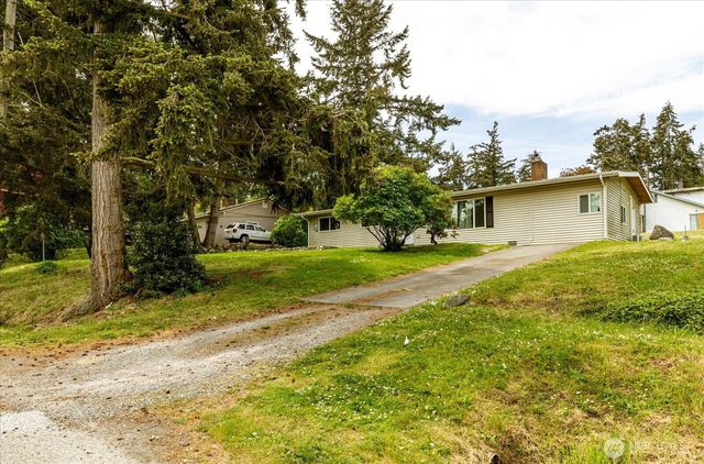 2642 Olympic Drive, Oak Harbor, WA 98277