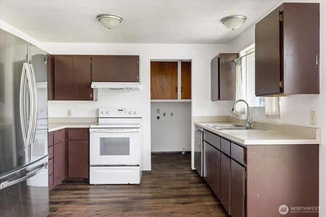 2642 Olympic Drive, Oak Harbor, WA 98277