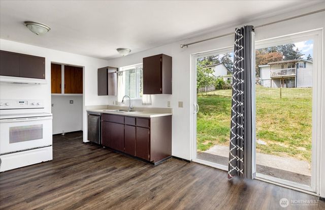 2642 Olympic Drive, Oak Harbor, WA 98277