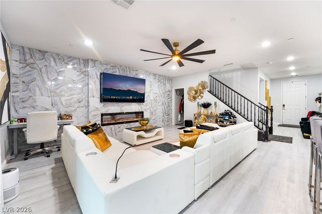 823 East Via De Santa Maria, Henderson, NV 89011