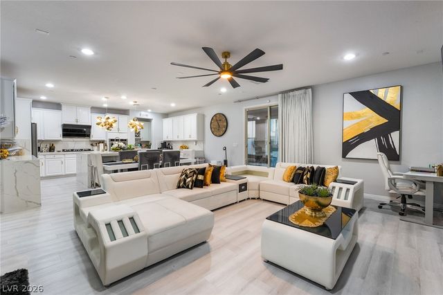 823 East Via De Santa Maria, Henderson, NV 89011