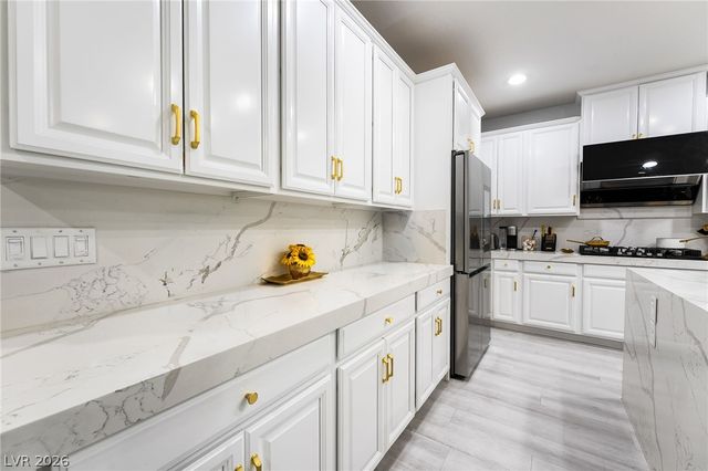 823 East Via De Santa Maria, Henderson, NV 89011