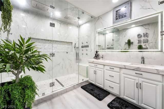 823 East Via De Santa Maria, Henderson, NV 89011