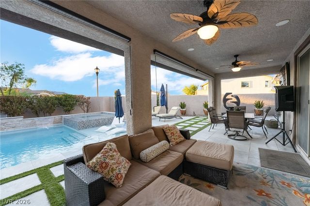 823 East Via De Santa Maria, Henderson, NV 89011