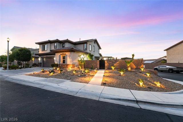823 East Via De Santa Maria, Henderson, NV 89011