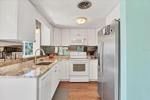 825 E 5TH STREET, Englewood, FL 34223