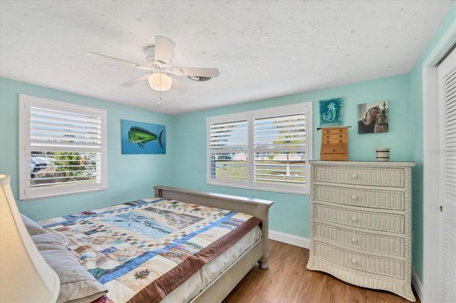 825 E 5TH STREET, Englewood, FL 34223