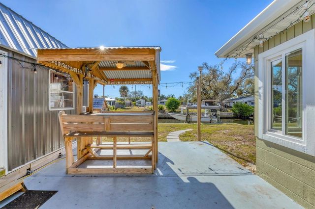 825 E 5TH STREET, Englewood, FL 34223