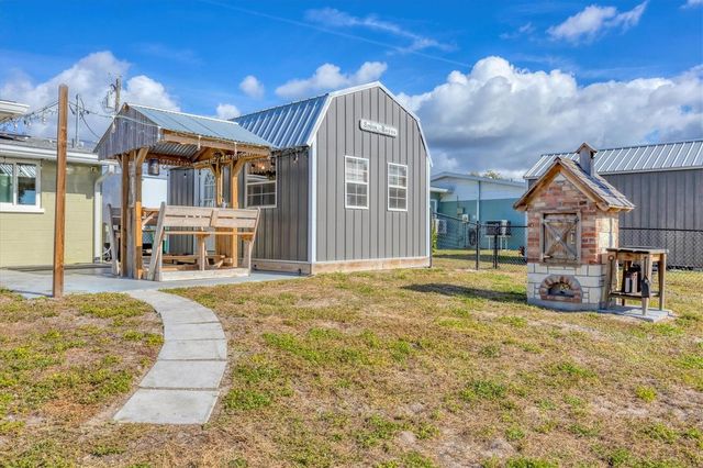 825 E 5TH STREET, Englewood, FL 34223