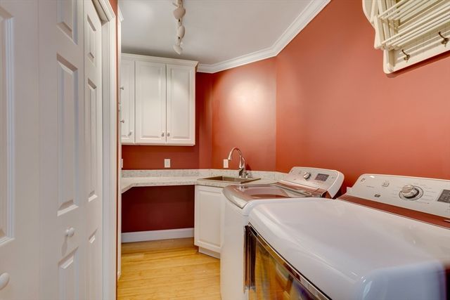 5 Bretton Rd, Dover, MA 02030