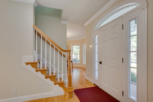 5 Bretton Rd, Dover, MA 02030