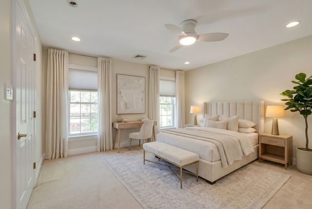 5 Bretton Rd, Dover, MA 02030