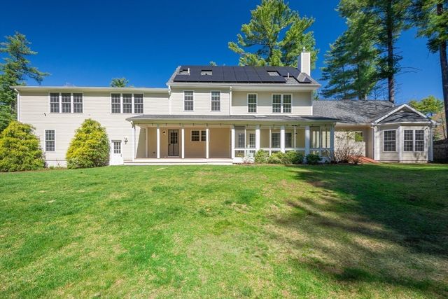 5 Bretton Rd, Dover, MA 02030