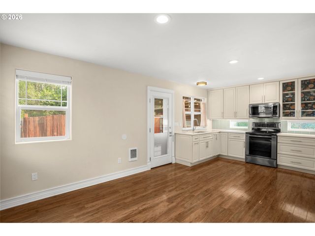 14155 Nw PIONEER Rd, Beaverton, OR 97006
