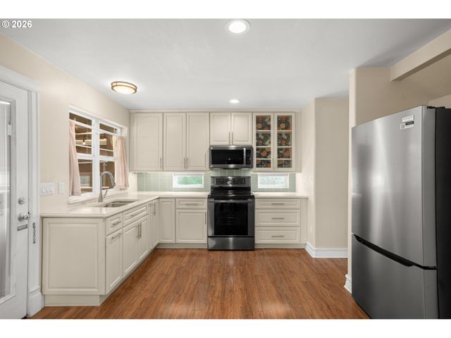14155 Nw PIONEER Rd, Beaverton, OR 97006