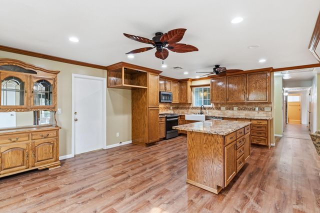 3349 W Cutler Avenue, Visalia, CA 93277