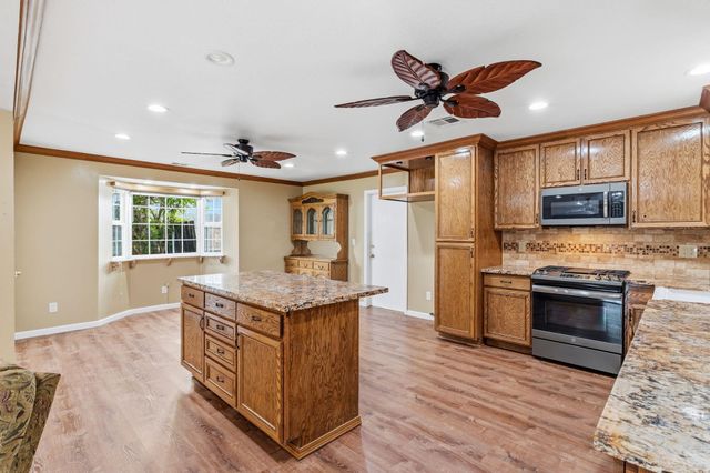 3349 W Cutler Avenue, Visalia, CA 93277