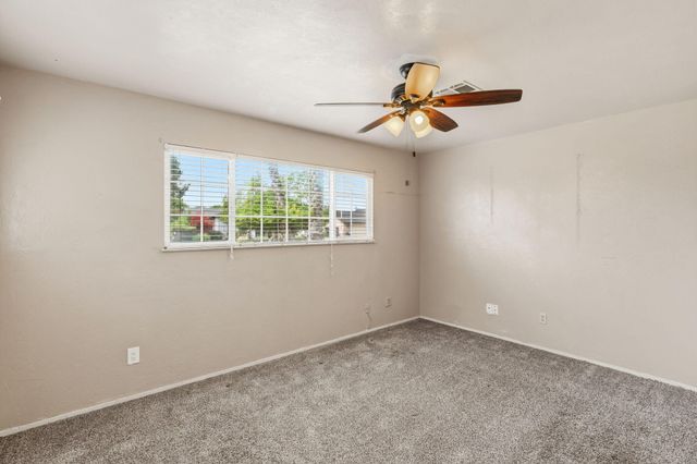 3349 W Cutler Avenue, Visalia, CA 93277