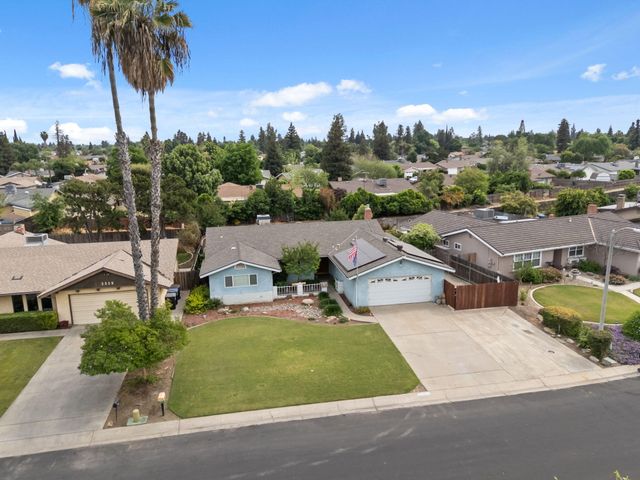 3349 W Cutler Avenue, Visalia, CA 93277