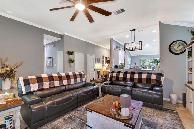 1620 Hickory Burl Lane, Conroe, TX 77301