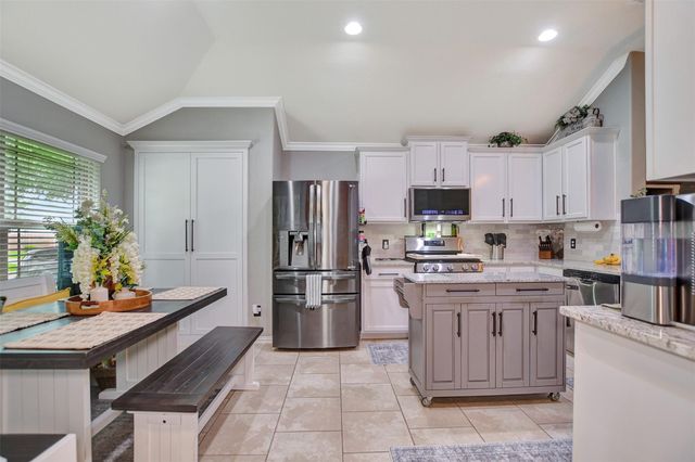 1620 Hickory Burl Lane, Conroe, TX 77301
