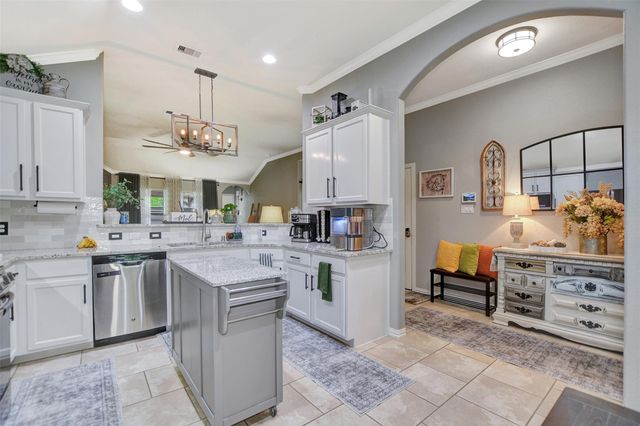 1620 Hickory Burl Lane, Conroe, TX 77301