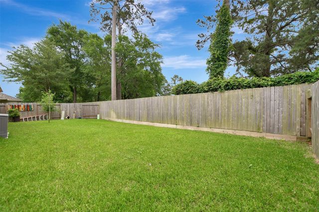 1620 Hickory Burl Lane, Conroe, TX 77301