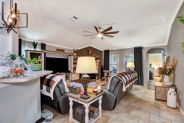 1620 Hickory Burl Lane, Conroe, TX 77301