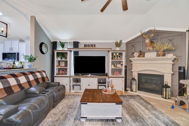 1620 Hickory Burl Lane, Conroe, TX 77301