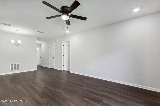 6347 MONCRIEF Road W, Jacksonville, FL 32219