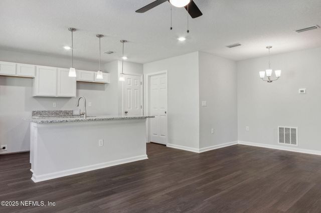 6347 MONCRIEF Road W, Jacksonville, FL 32219