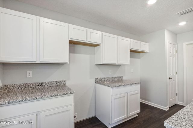 6347 MONCRIEF Road W, Jacksonville, FL 32219