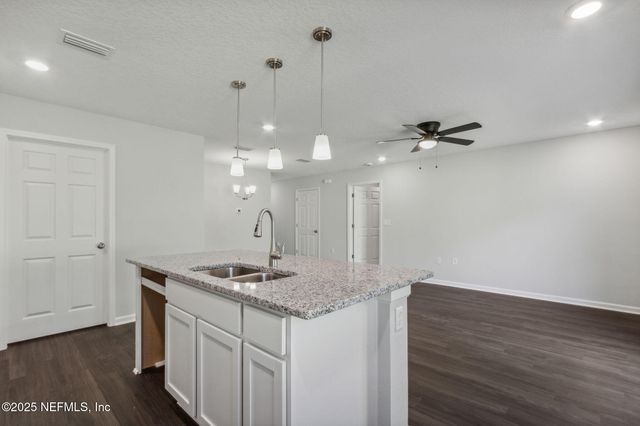 6347 MONCRIEF Road W, Jacksonville, FL 32219