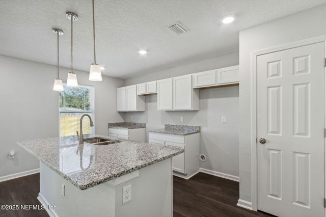 6347 MONCRIEF Road W, Jacksonville, FL 32219