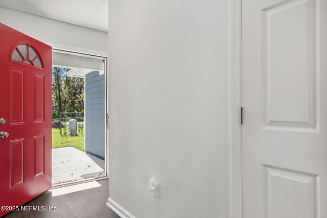 6347 MONCRIEF Road W, Jacksonville, FL 32219