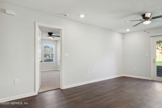 6347 MONCRIEF Road W, Jacksonville, FL 32219