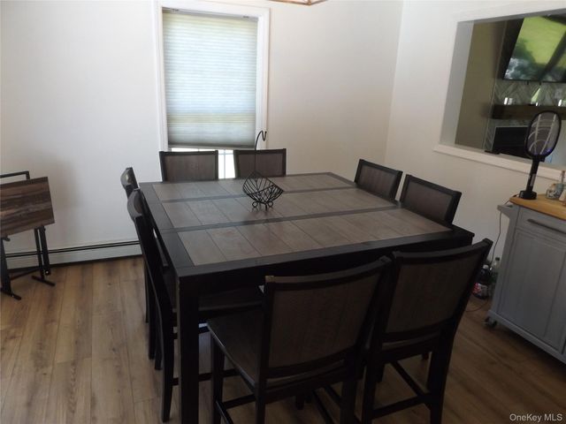 185 Ring Road, Hyde Park, NY 12578