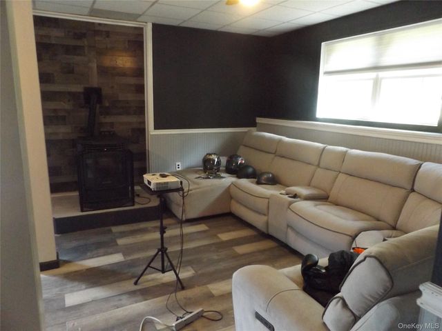 185 Ring Road, Hyde Park, NY 12578