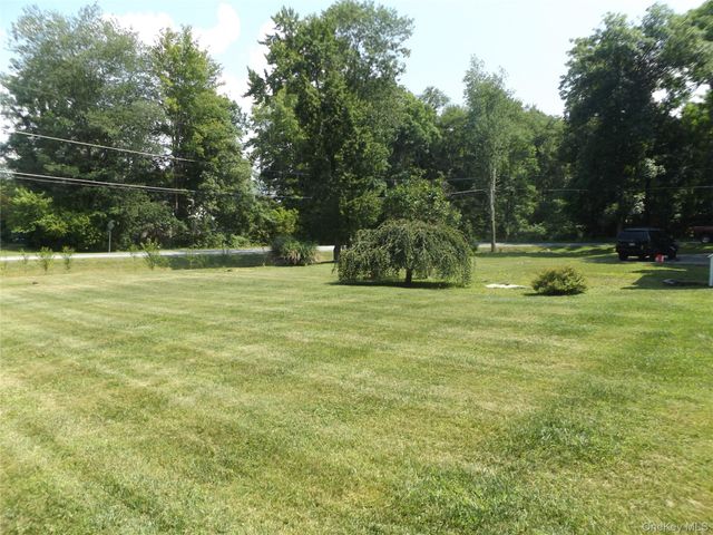 185 Ring Road, Hyde Park, NY 12578
