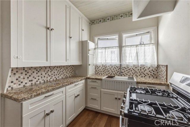 1530 Miramar 5, Newport Beach, CA 92661