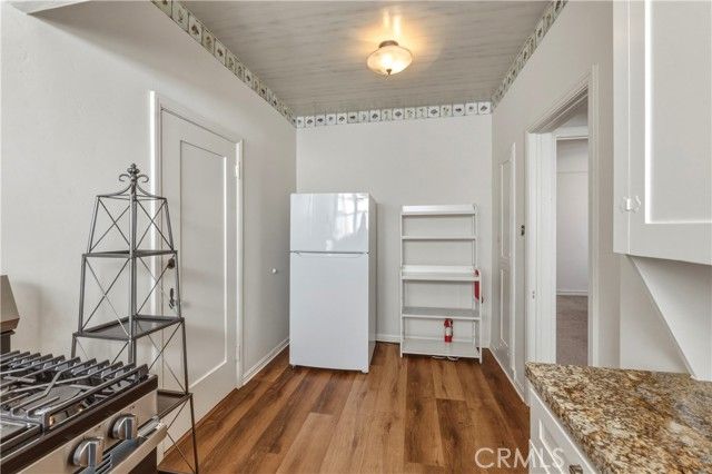 1530 Miramar 5, Newport Beach, CA 92661